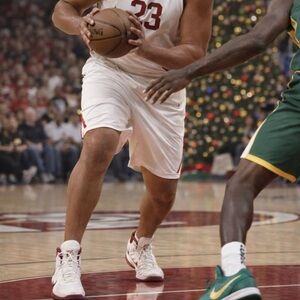 Nike Air Max HyperAggressor Mid Basketball Shoes Red & White Mens (Size 22)